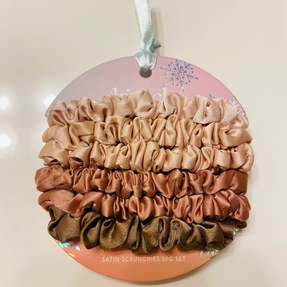 NWT *Limited Edition* Kitsch Terracotta Ultra Petite Scrunchies 6pc Set - Picture 3 of 4